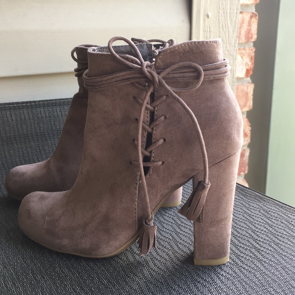 super cute heels with lace up bows